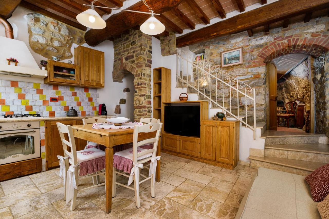 La Casetta Nel Borgo Castelnuovo di Val di Cecina Zewnętrze zdjęcie